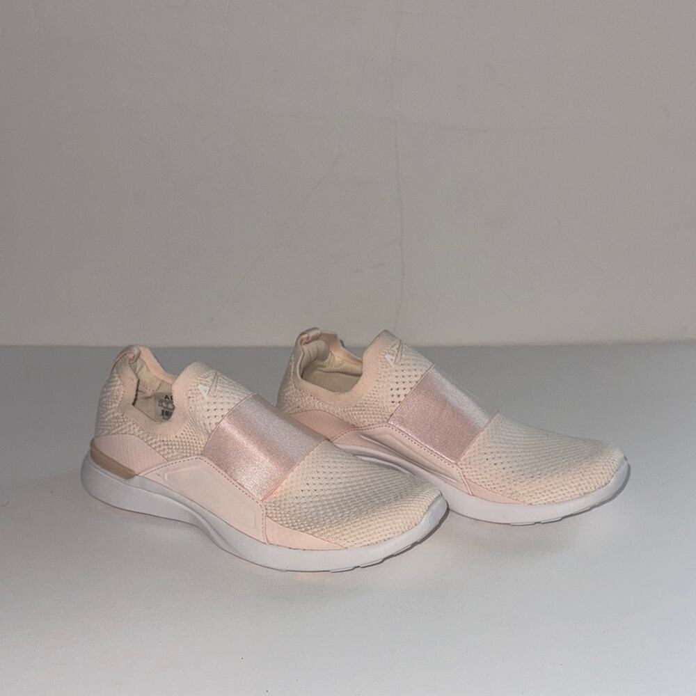 APL Women's Tech Bloom Size 5.5 Sneakers New No Tags Exercise Gym Workout